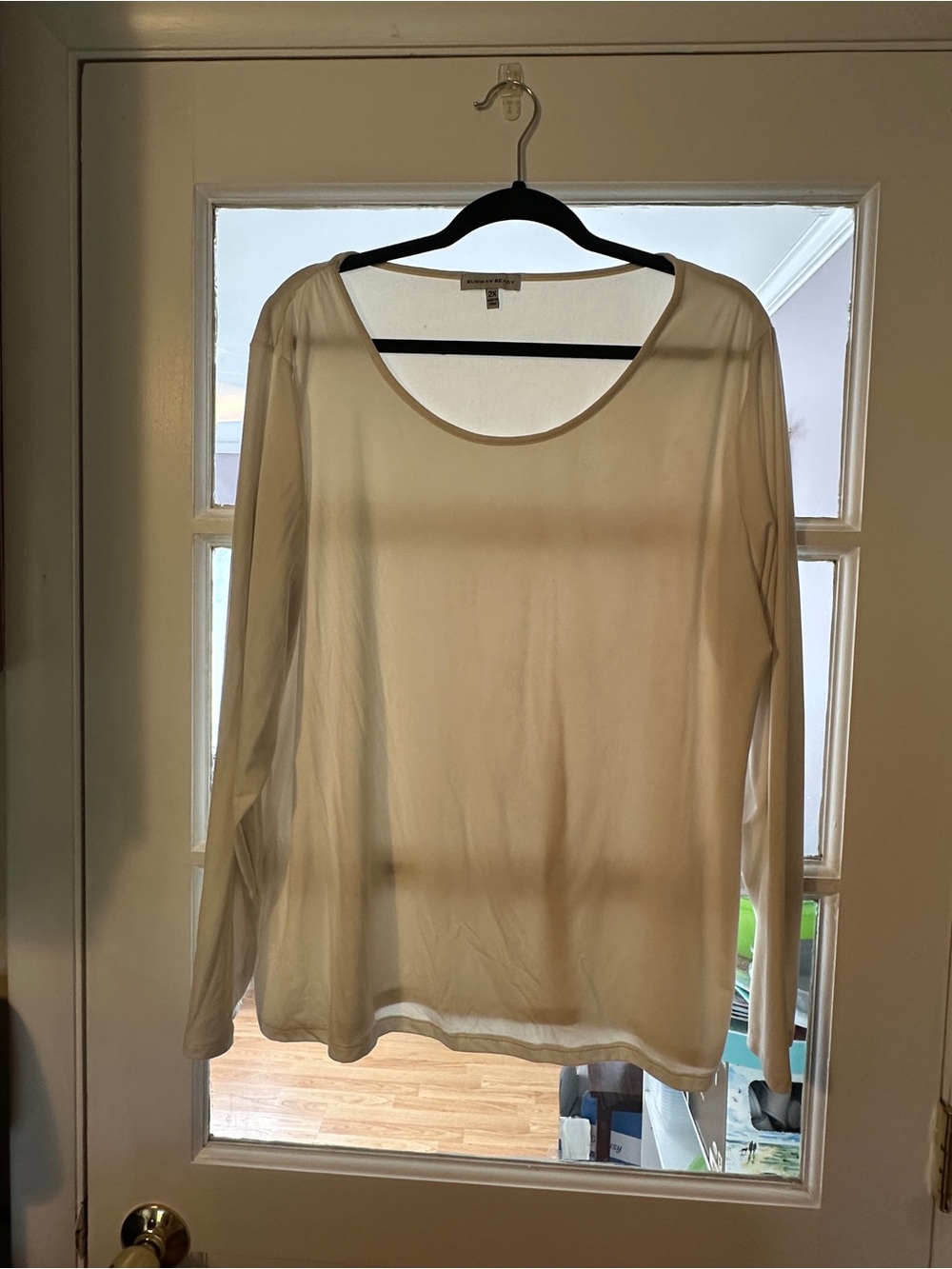 Runway Ready Women's Cream Long-Sleeve Scoop Neck Top (2X)